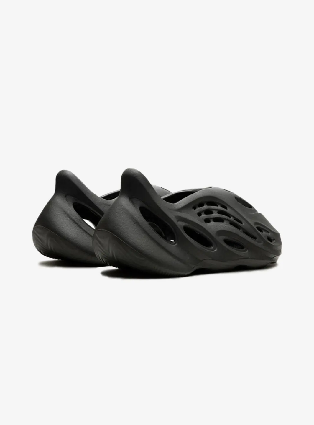 Adidas Yeezy Foam RNNR Carbon