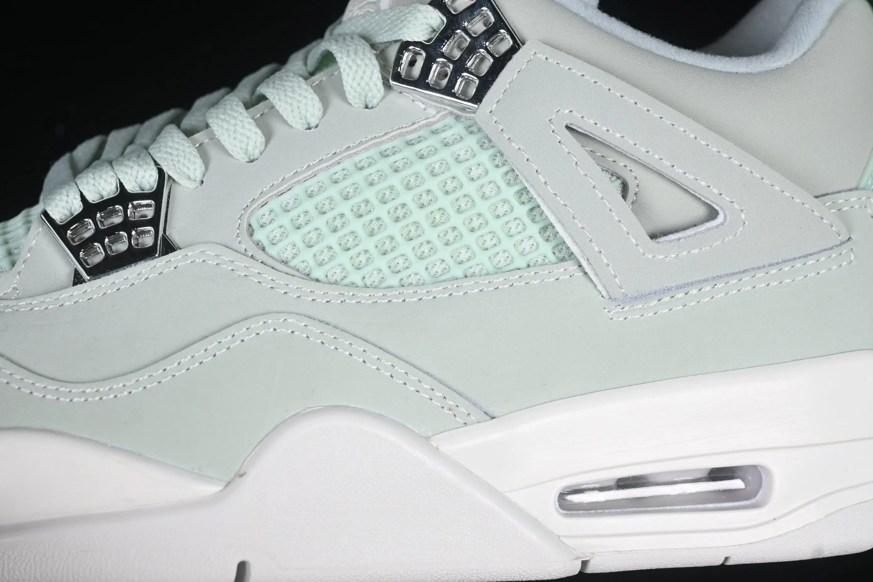 Air Jordan 4 Abundance