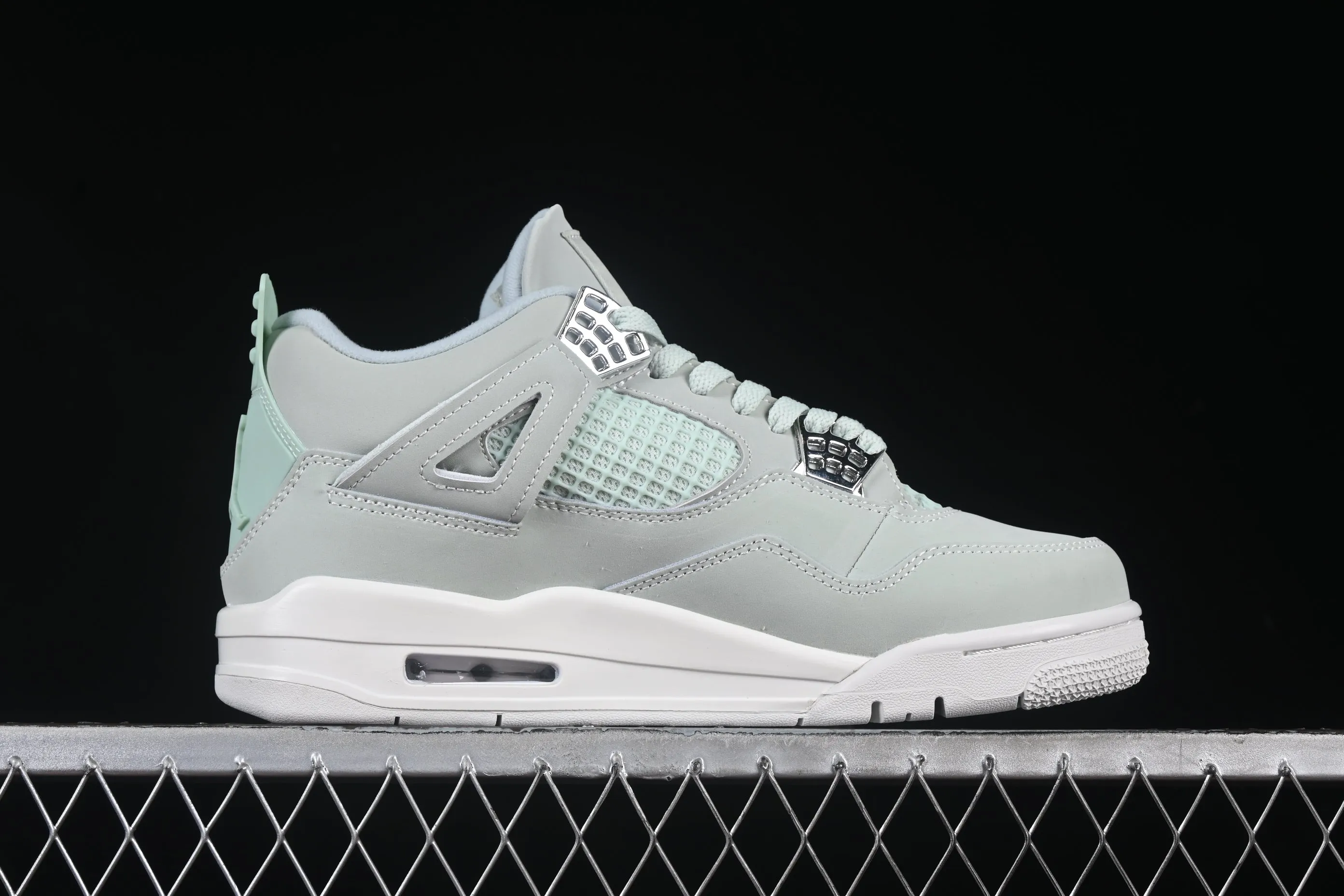 Air Jordan 4 Abundance