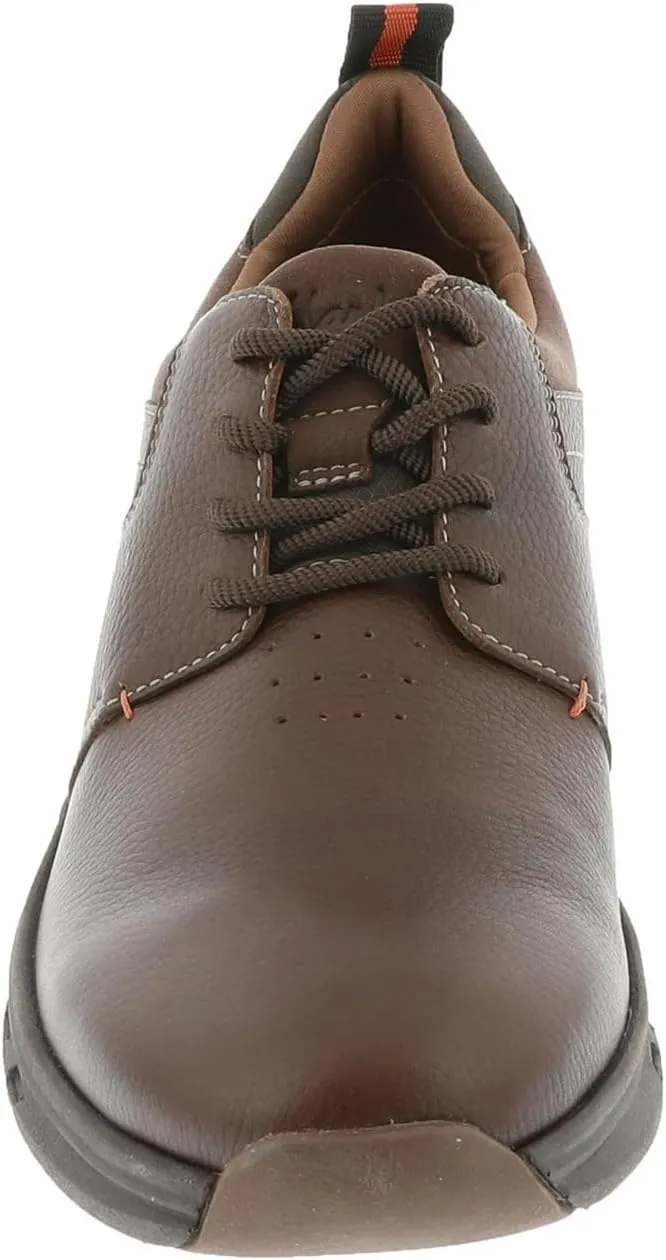 Clarks Men's Motion Trek Plain Toe Sneaker