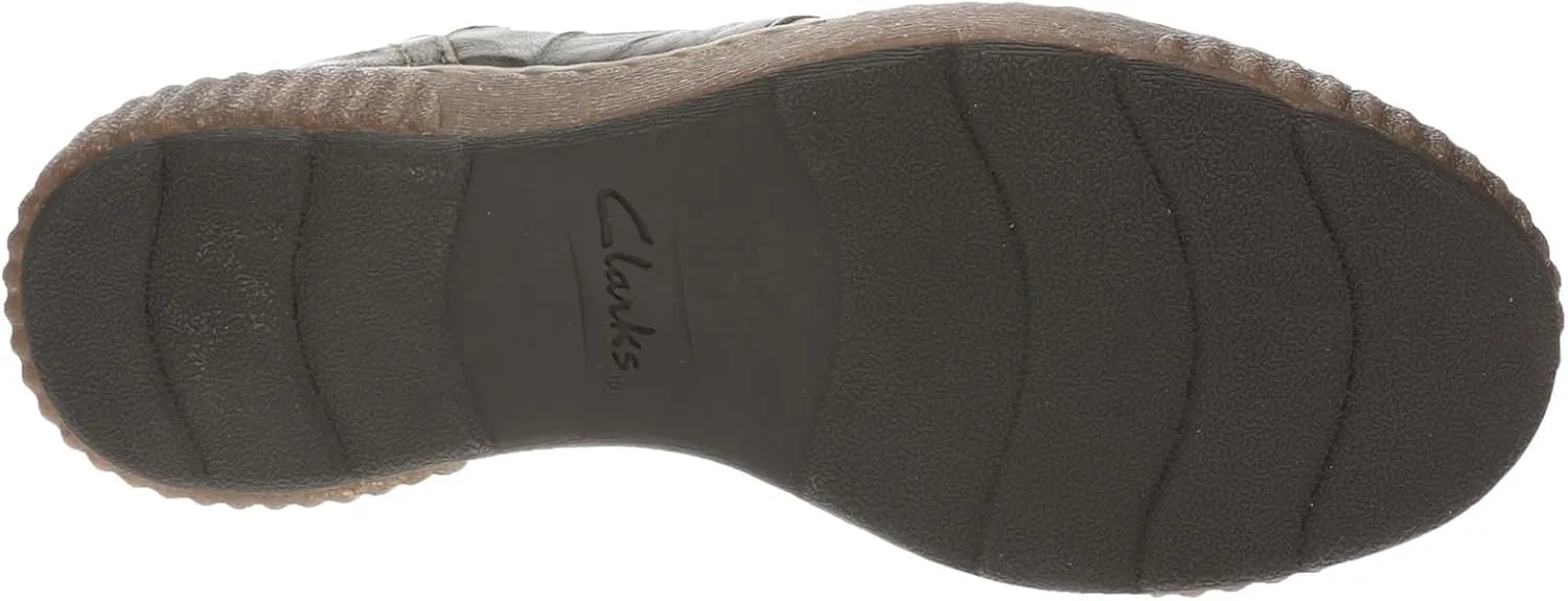 Clarks Women's Magnolia Zip Loafer