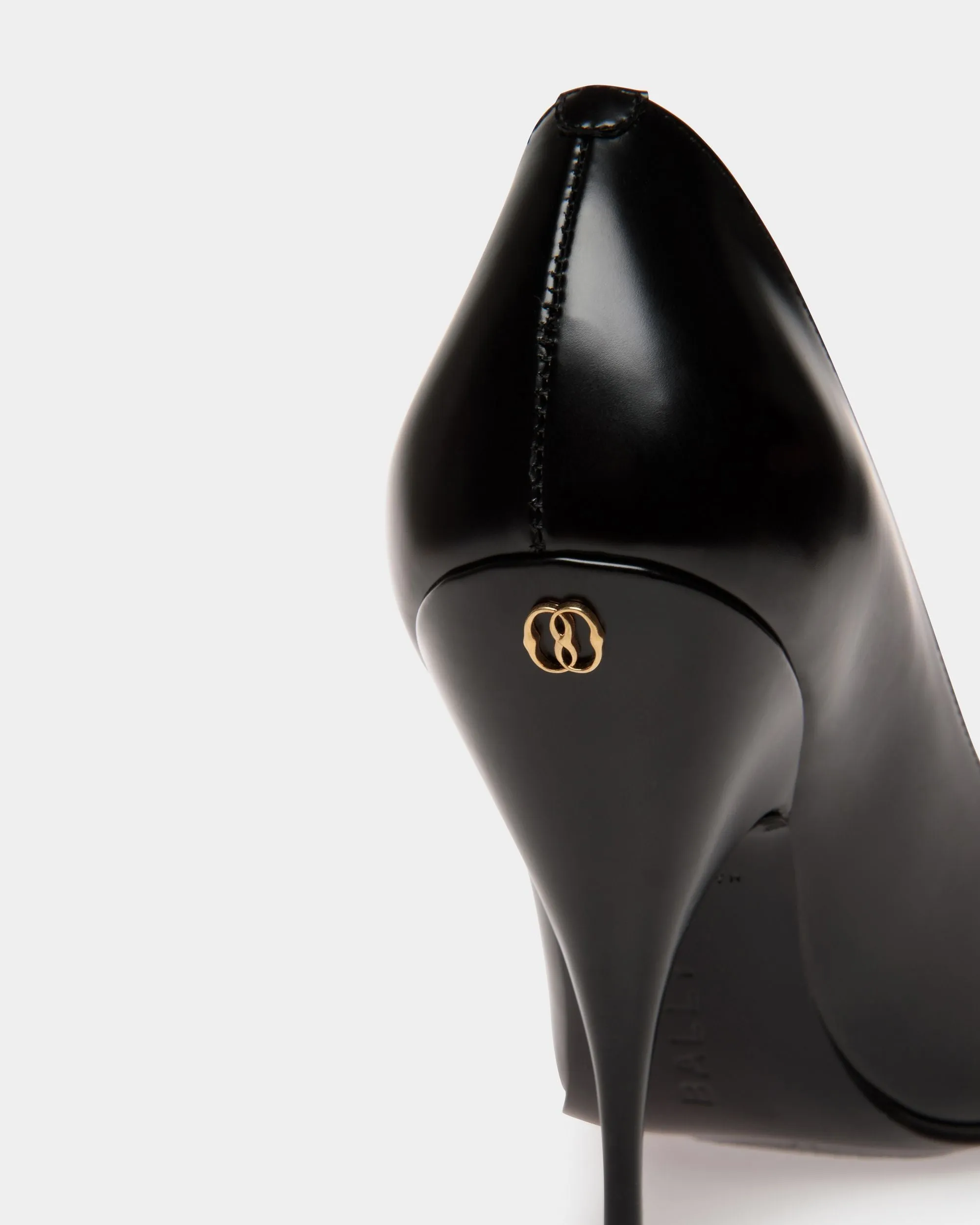 Claudelle Pumps In Black Leather