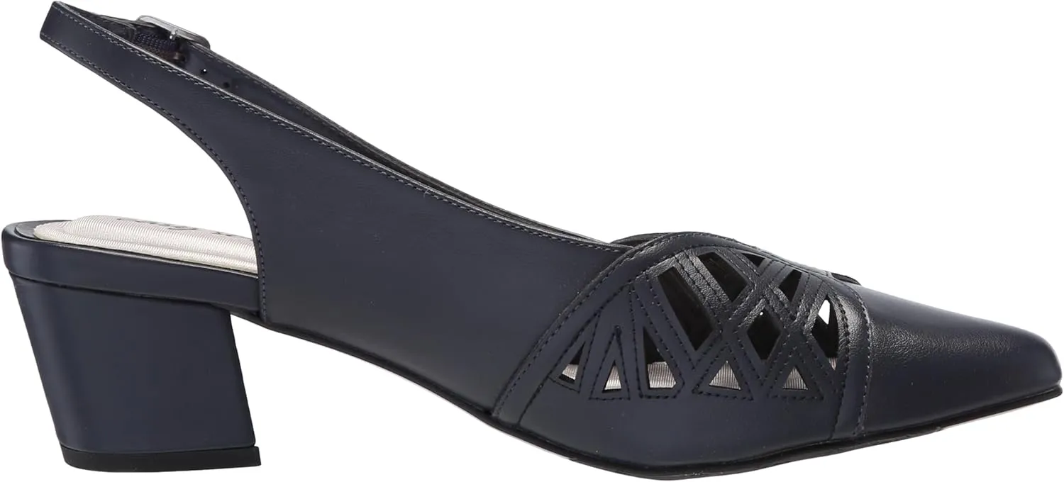 Easy Street Women's Bizzy Pump
