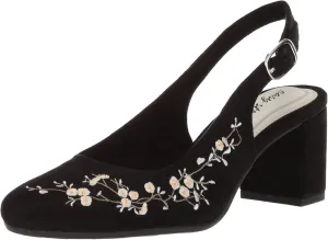 Easy Street Women's Dainty Pump