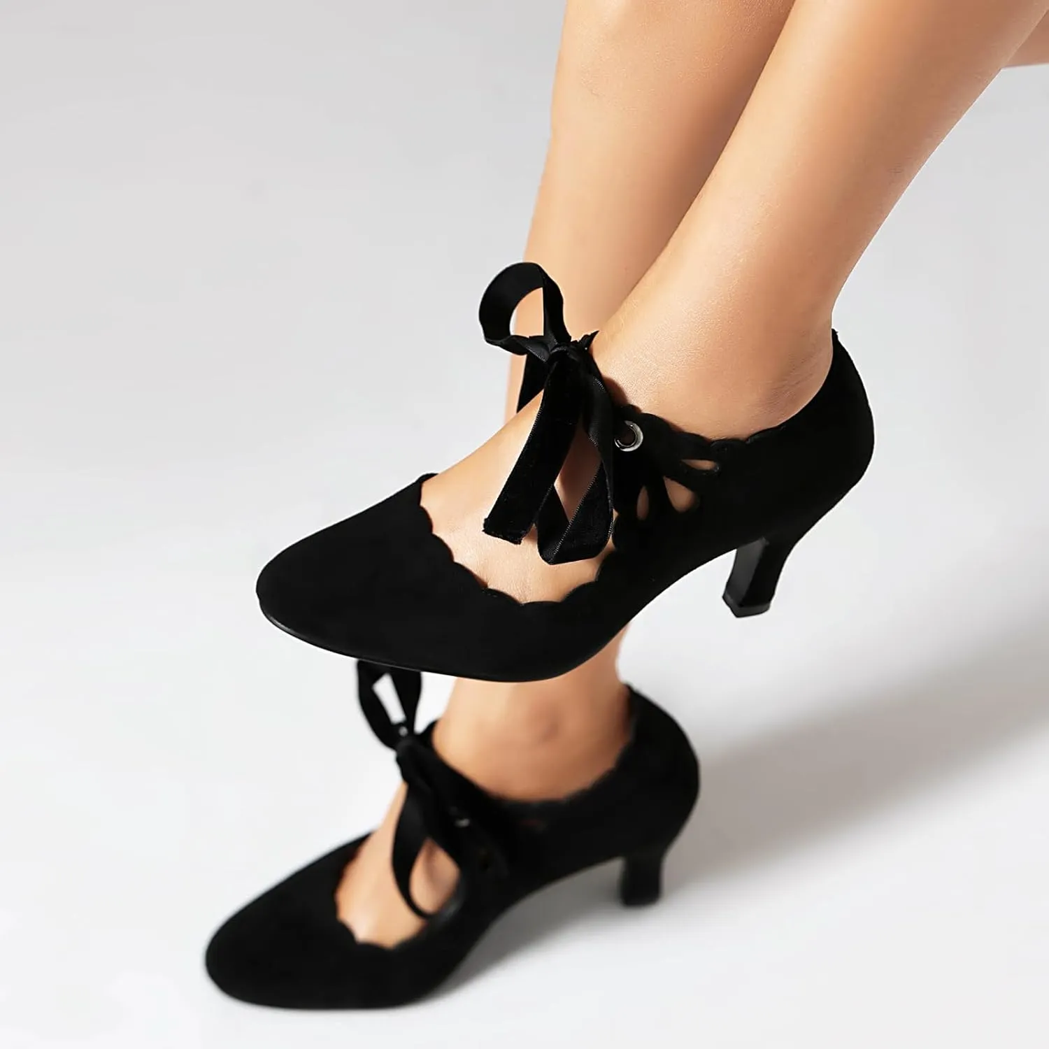 Elerhythm Women's Mary Jane Vintage Lace Up Teardrop Cut Out Close Round Toe 1920s Gatsby Heels Retro 1950s Victorian Pumps Suede Shoes