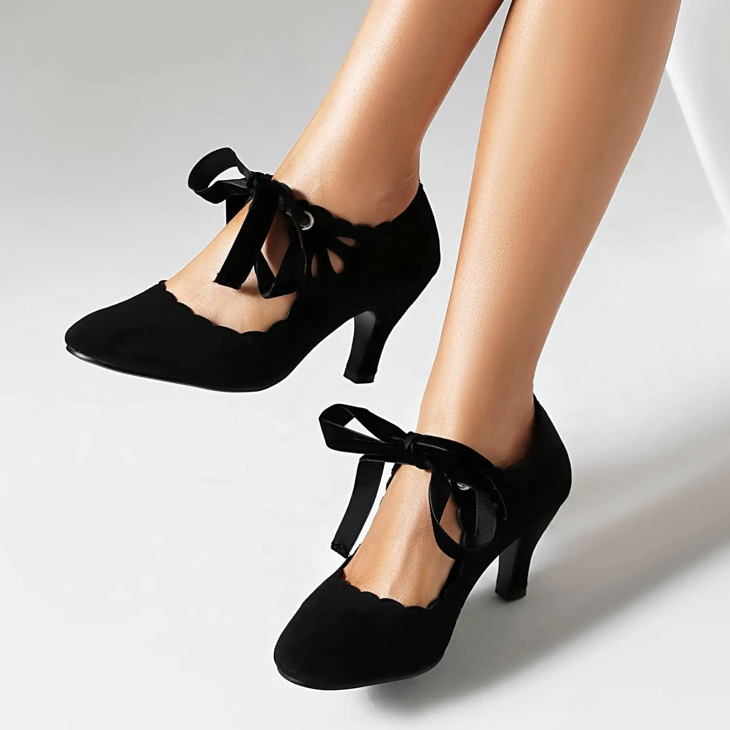 Elerhythm Women's Mary Jane Vintage Lace Up Teardrop Cut Out Close Round Toe 1920s Gatsby Heels Retro 1950s Victorian Pumps Suede Shoes