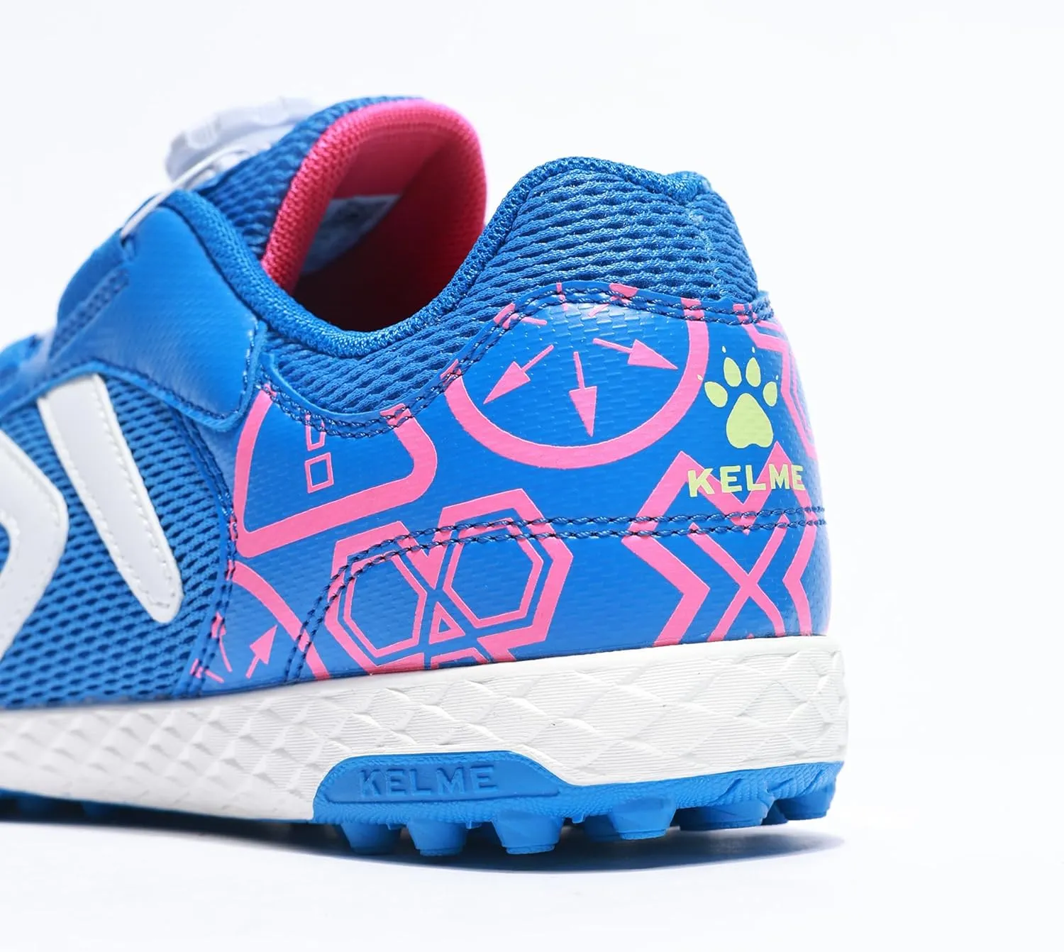 KELME Kids' Indoor Soccer Cleats, Breathable Mesh Turf Futsal Shoes, Turn-Lock, Boys Girls Football Baseball Softball Sneaker for Little/Big Kid