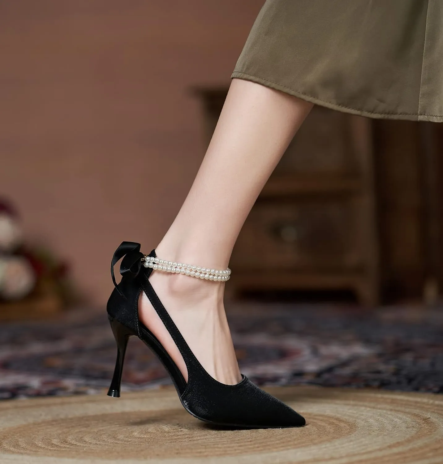 LizFoYa Women Satin Wedding High Heels Pointed Toe Bridal Pumps Heels Pearls Decorated Ribbon Sexy Heels