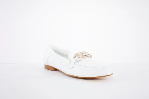 MARIA JAEN - 4015 FASHION LOAFER WITH CHAIN DETAIL - WHITE LEATHER