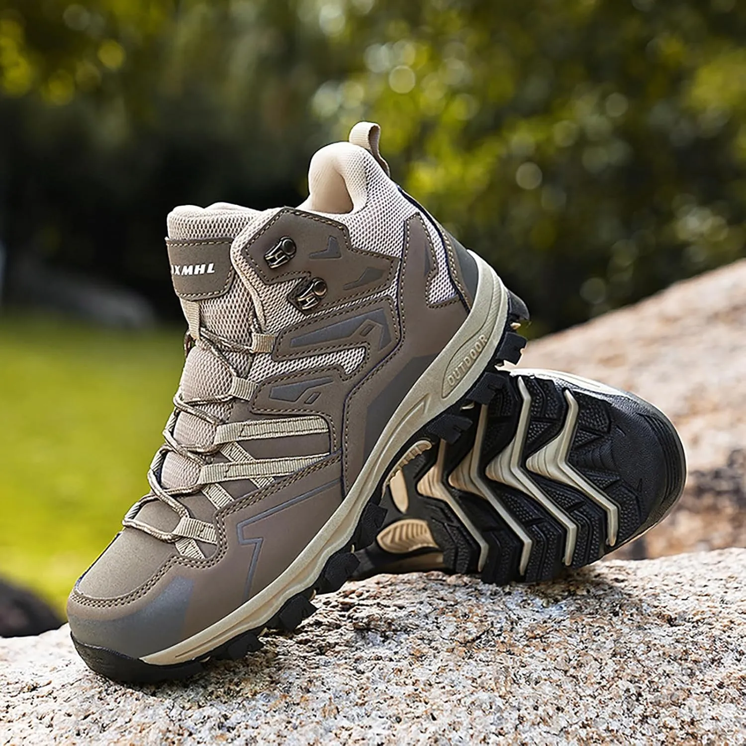 Men Autumn and Winter Hiking Shoes High Top Climbing Hiking Outdoor Shoes Casual Sports Shoes Men's Shoes Casual Boot Men's S