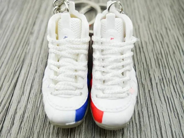 Mini sneaker keychain 3D Foam - White Blue/Coral