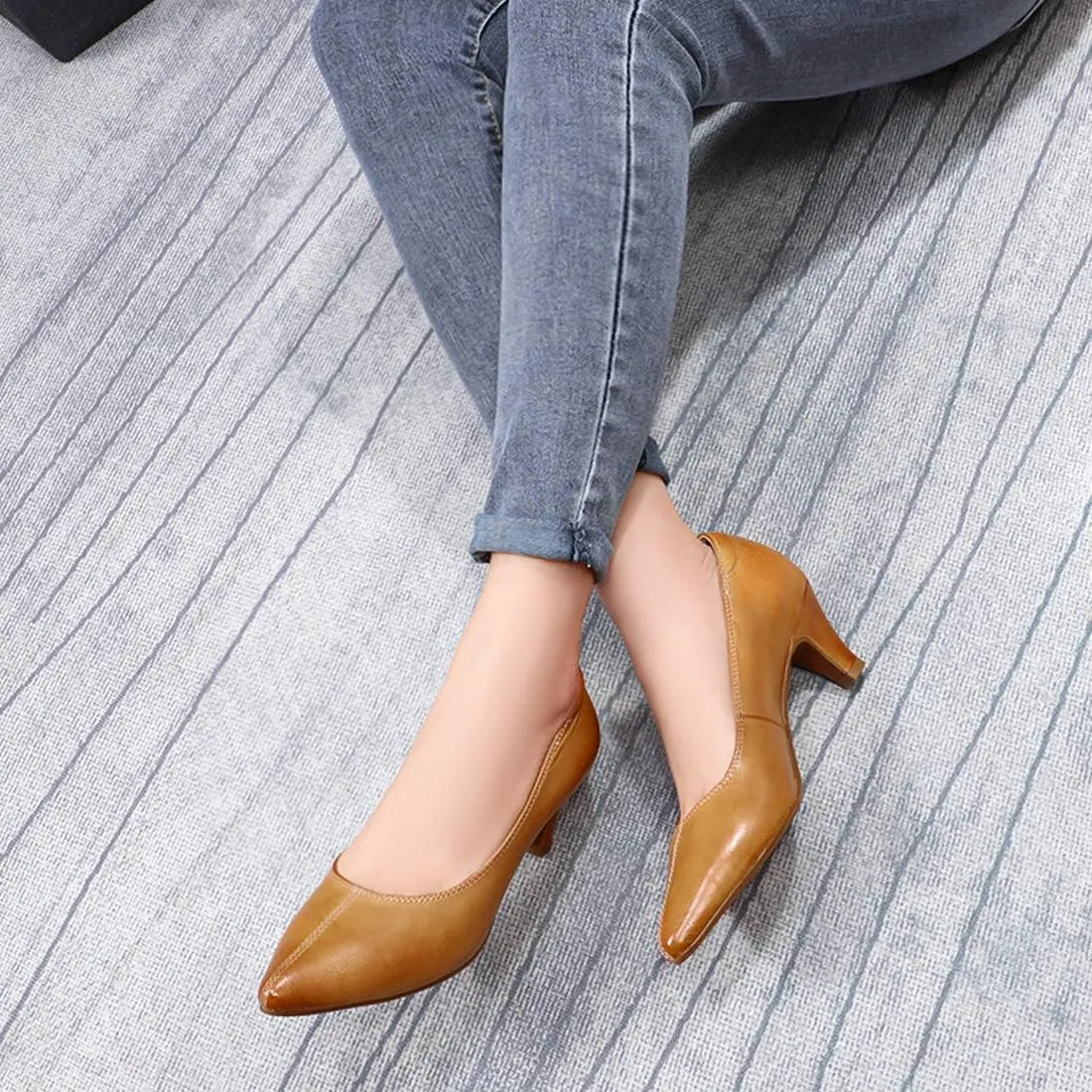 Mona flying Women's Leather Pump Med Heel Pointed Toe Office Dress Shoes for Ladies