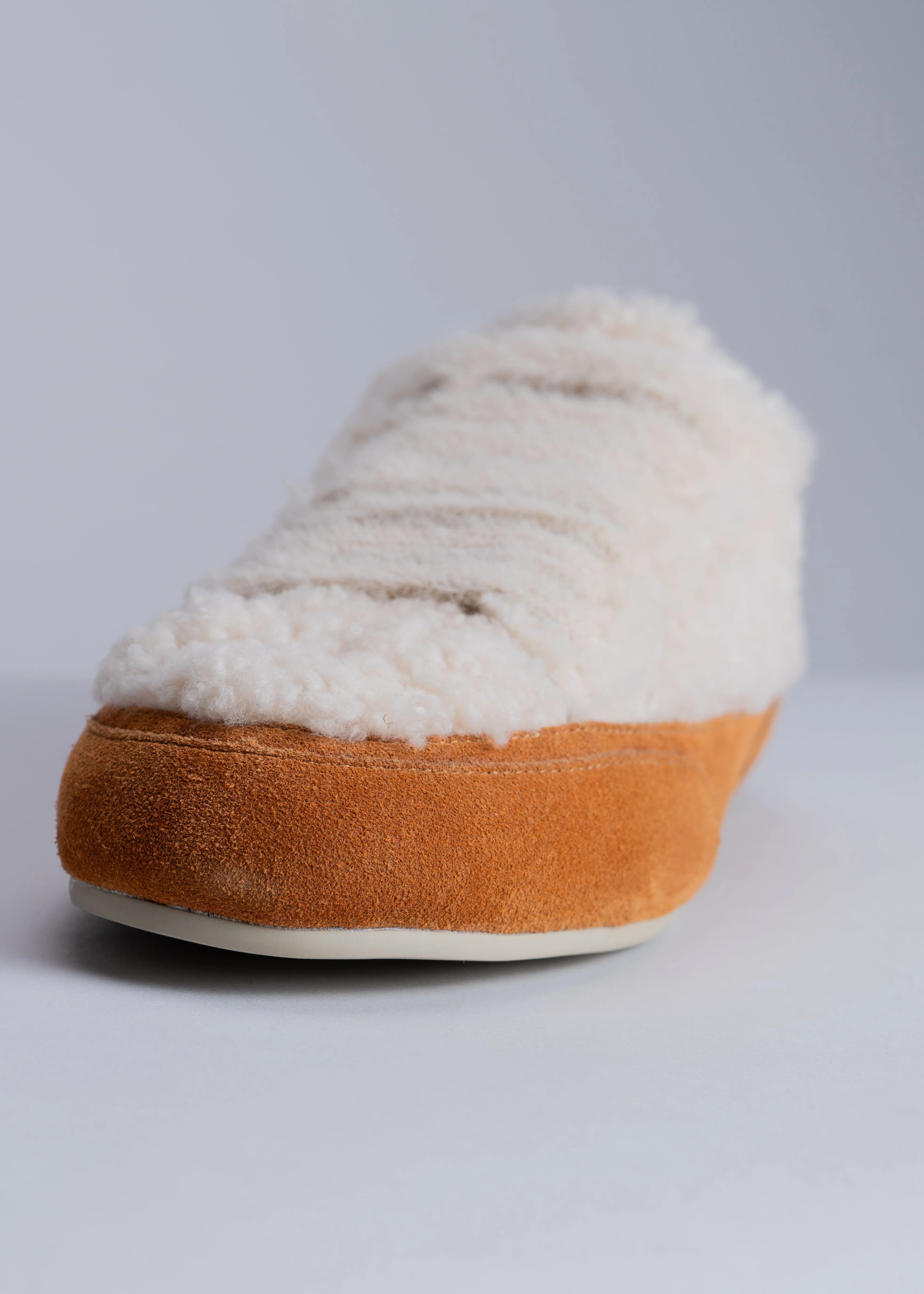 NAXSOS - SNEAKER BURRO IN SHERLING