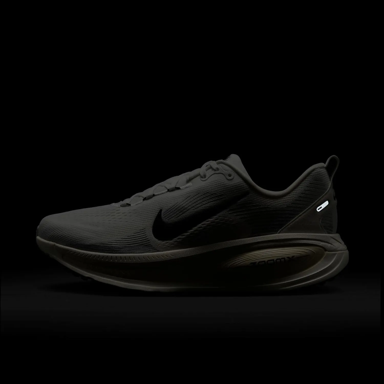 NIKE Men's Sneaker
