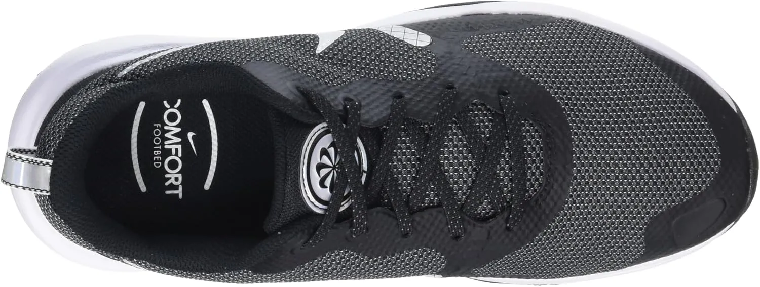 NIKE Women's Sneaker