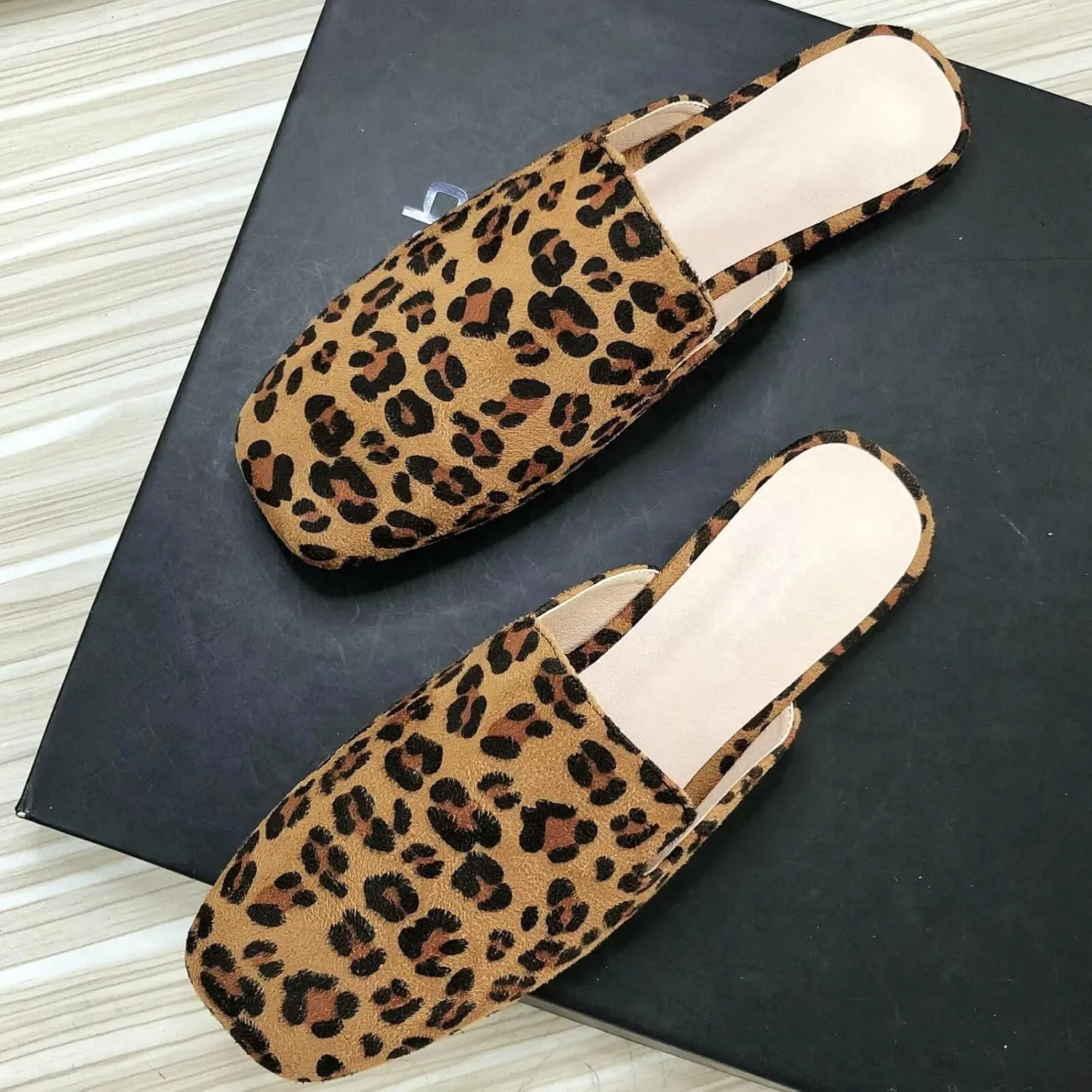 SAILING LU Square Toe Mules for Women Casual Backless Shoes Solid Color Flat Slip ons Comfort Summer Sandals