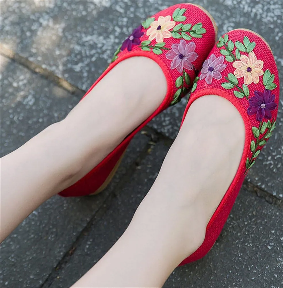 SATUKI Handmade Embroidered Shoes for Women, Slip-On Casual Loafer Flat Floral Slippers
