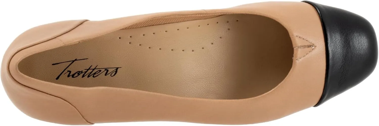 Trotters Women's Daisy Pump