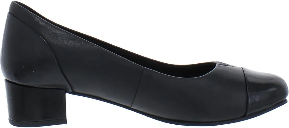 Trotters Women's Daisy Pump