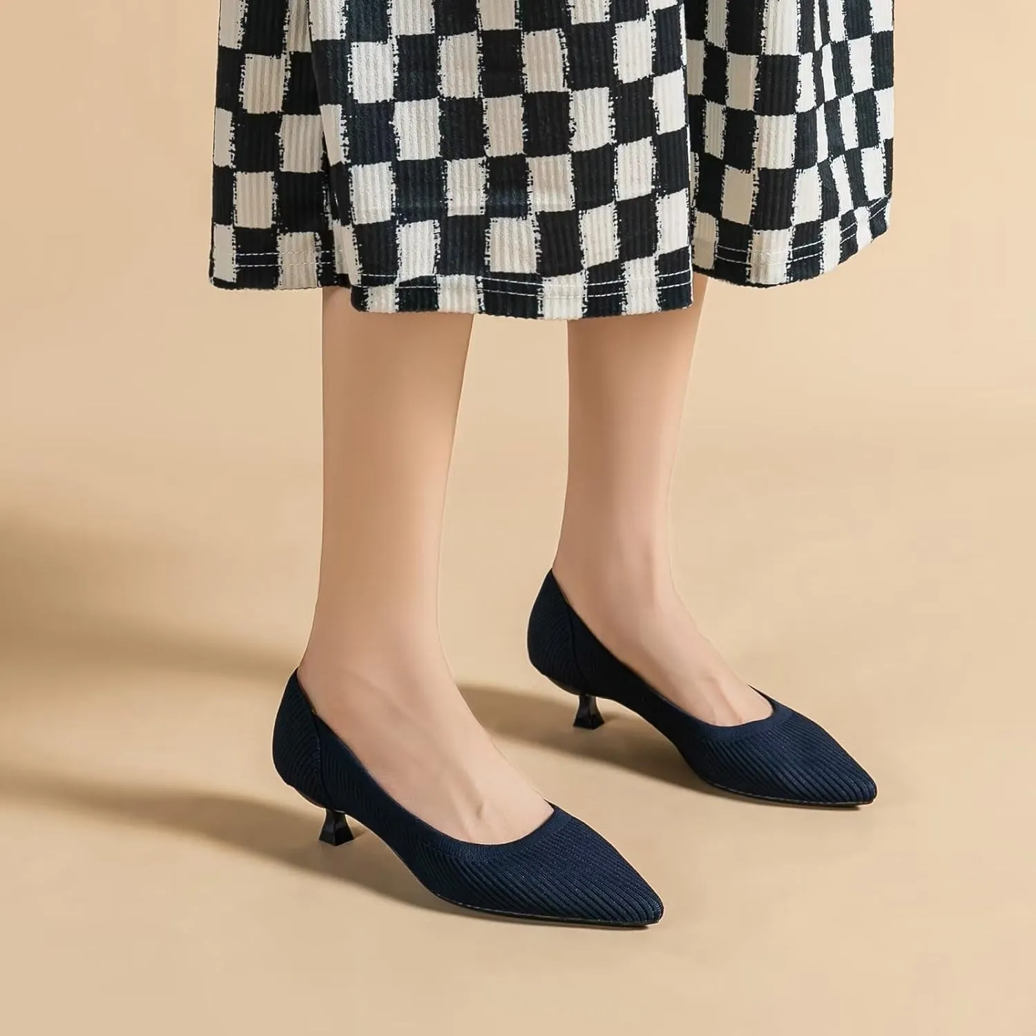 WENJIAZHIZHI Women's Pointy Toe Kitten Heels Classic Knit Pumps for Office Lady Comfortable Wedding Shoes Formal Dress Slip-ons