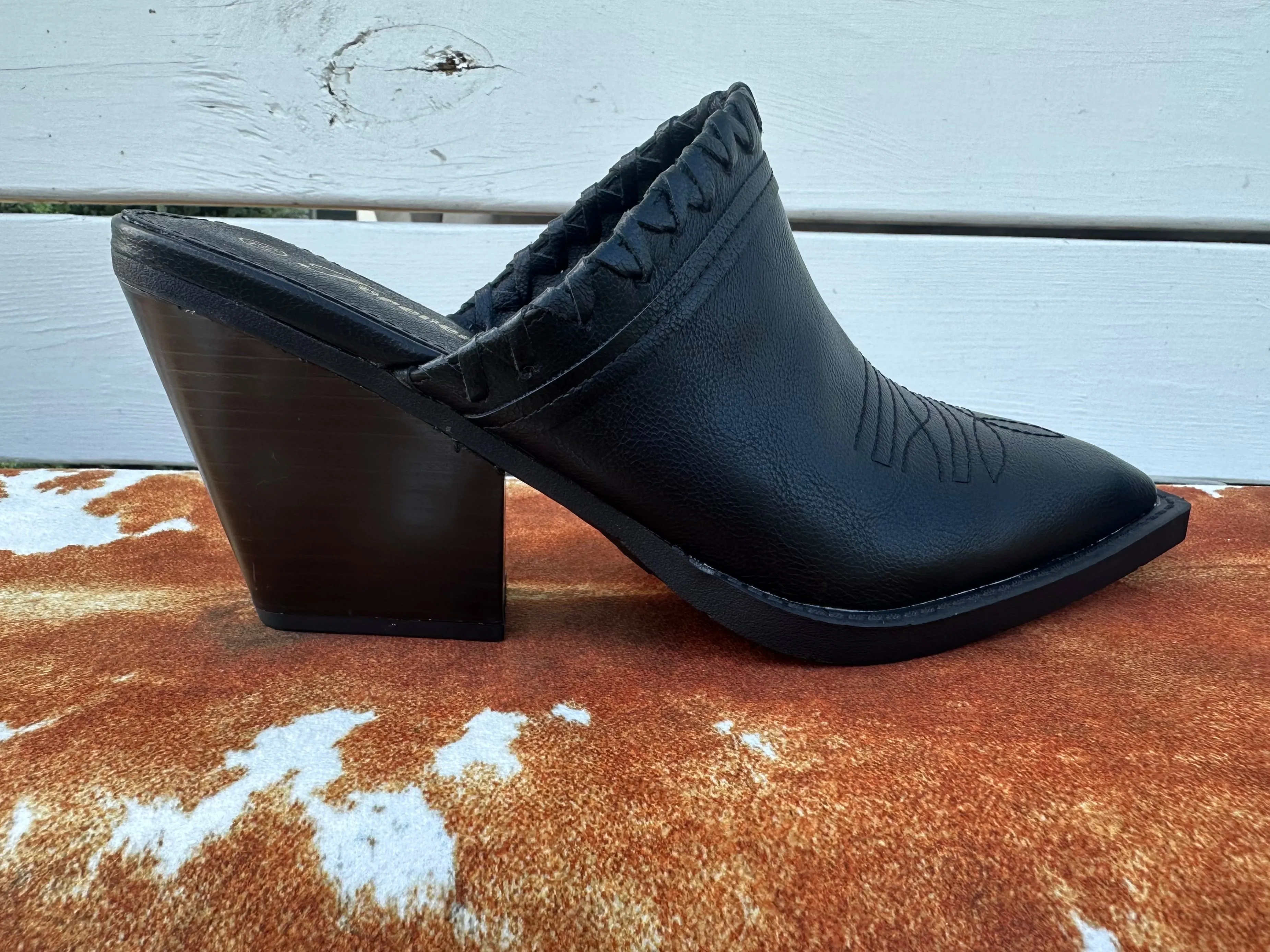 Western Mules-Black