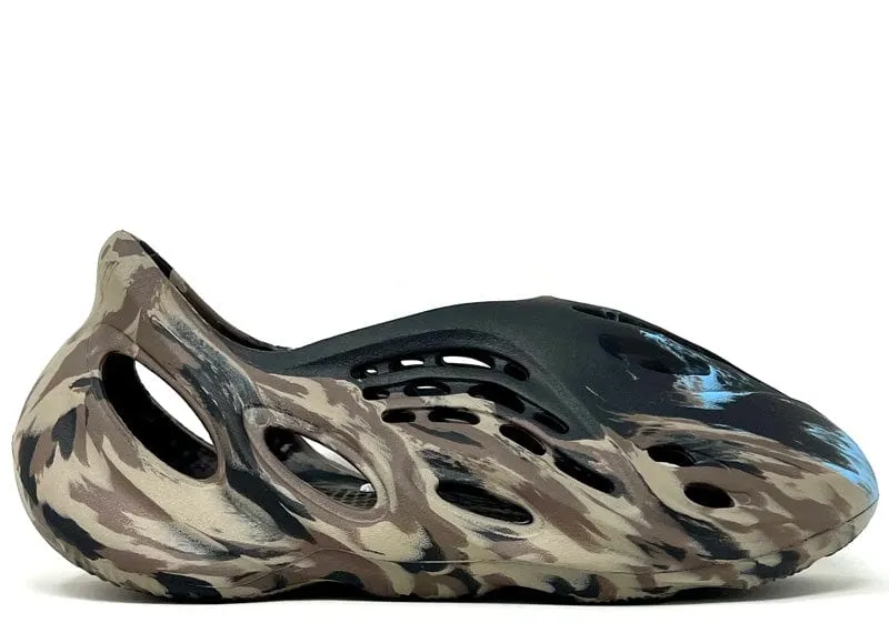 YEEZY FOAM RNR MX CINDER